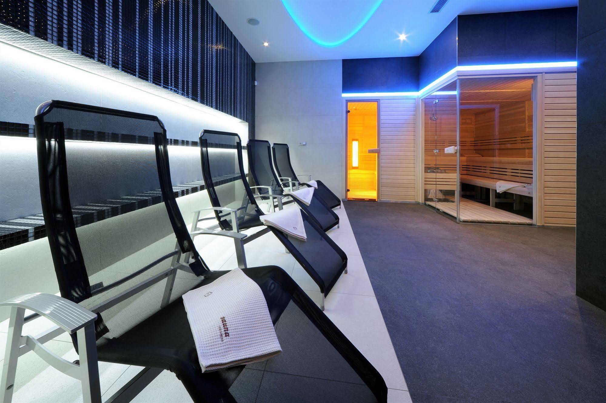 Sport & Relax Hotel Davidek Trutnov Kültér fotó